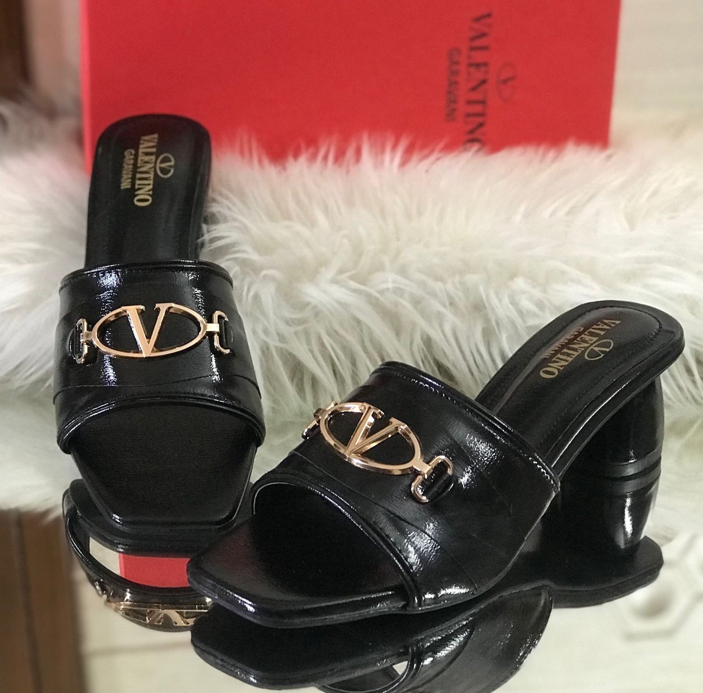V block heel