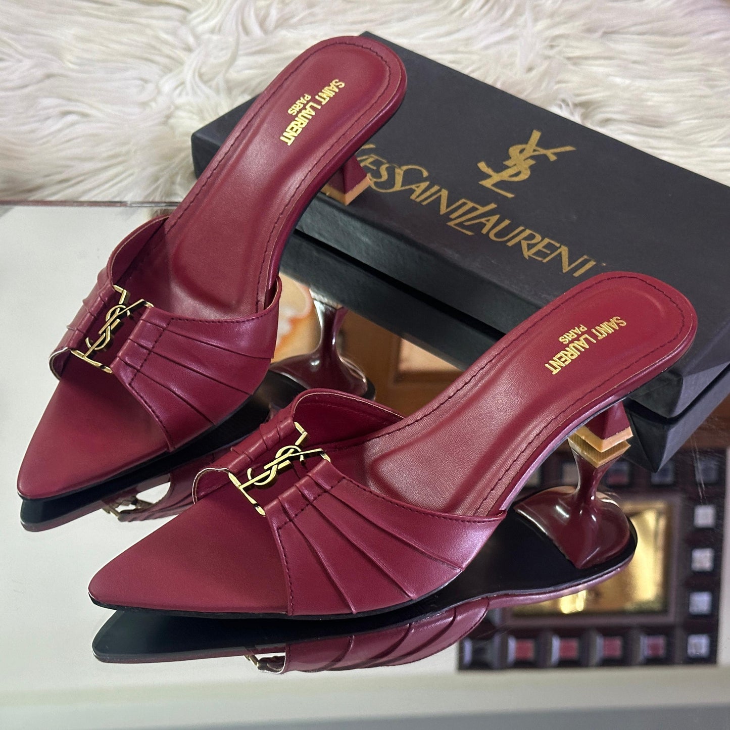 Saint Laurent closed toe heel