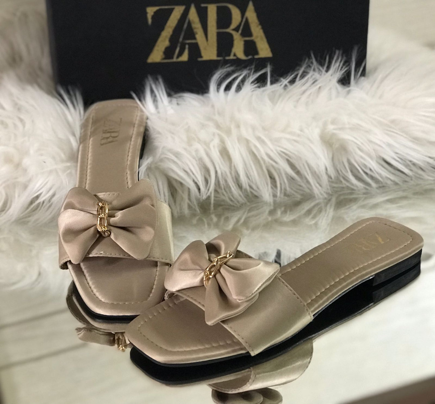 Chain bow flats