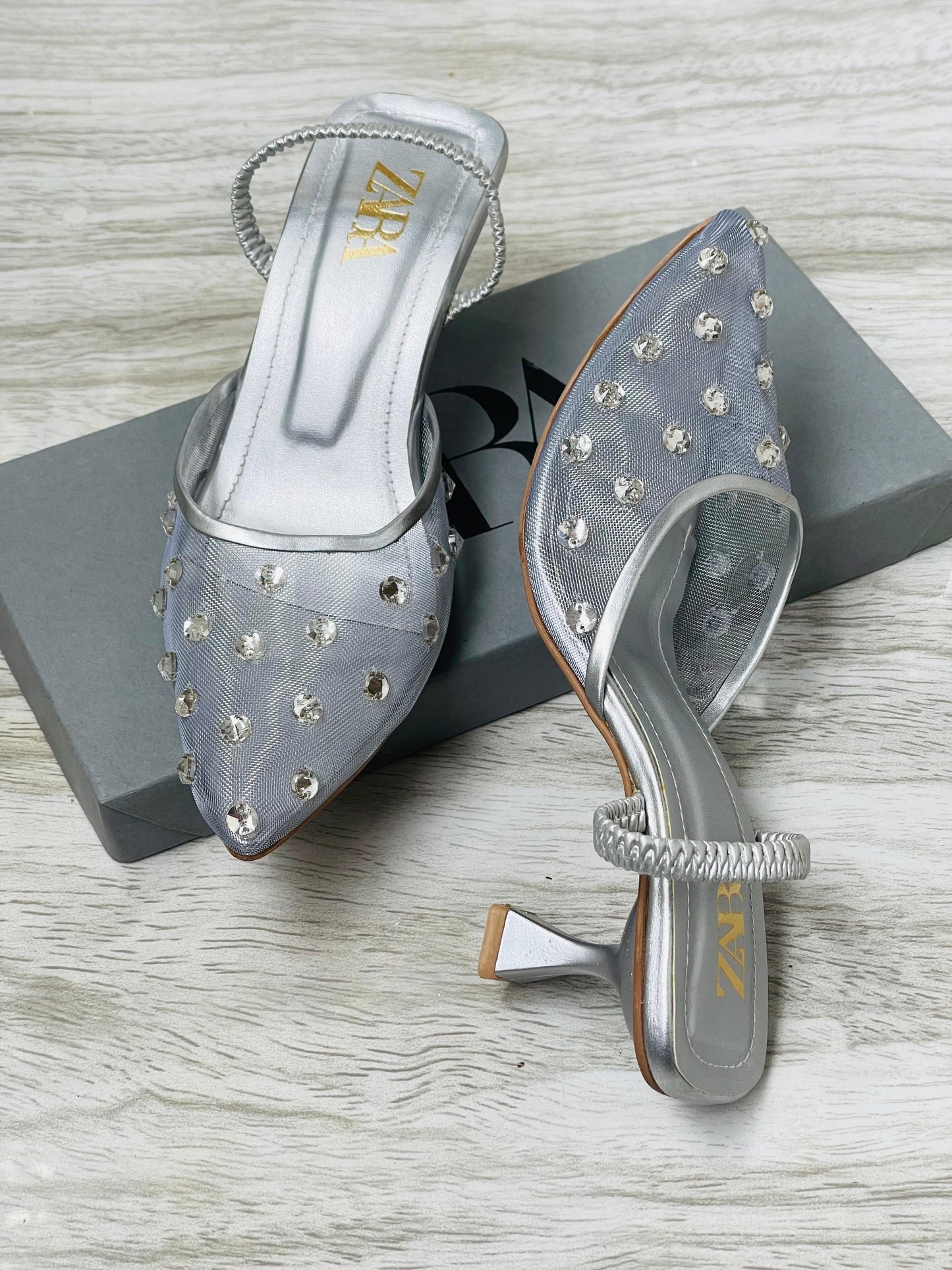 Premium net heels
