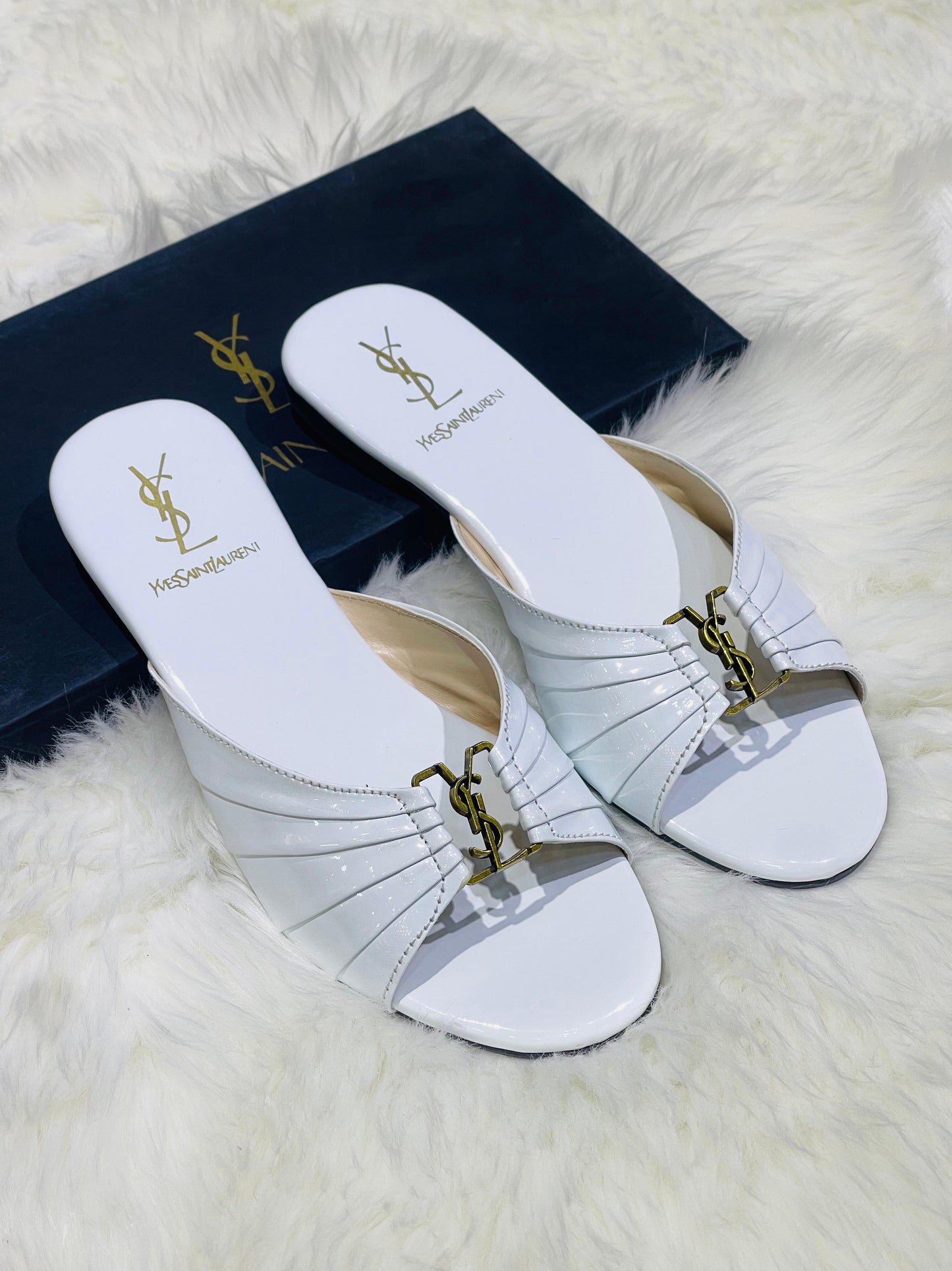 New print laurent flats