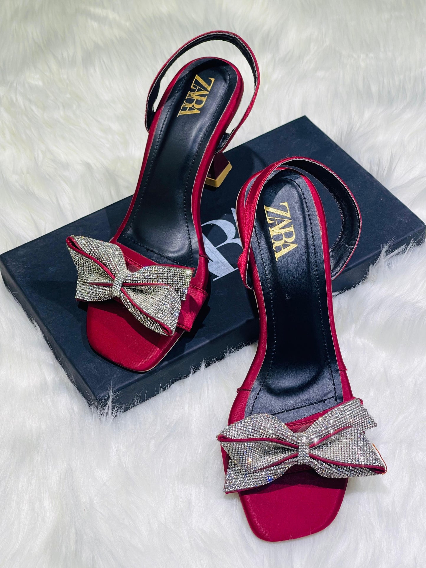 Zara Bow