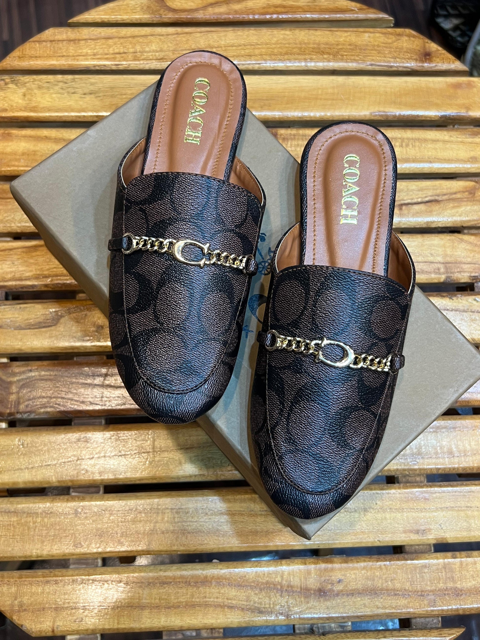 Coach semi shoe - Comfy