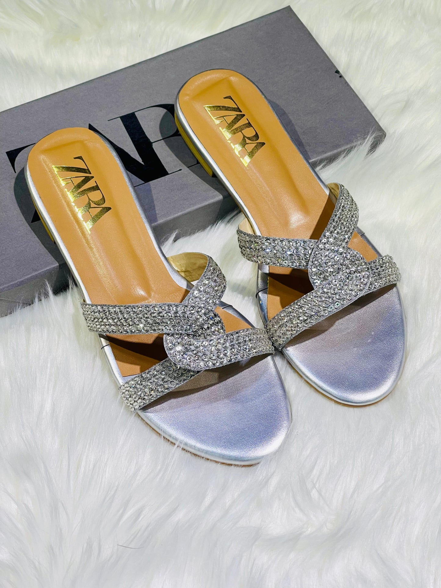 Mach flats - Comfy