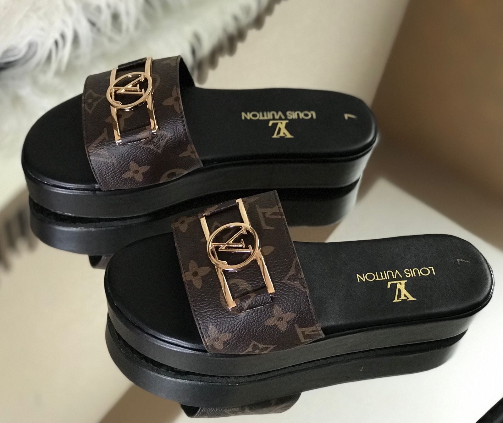 LV wedge - Comfy