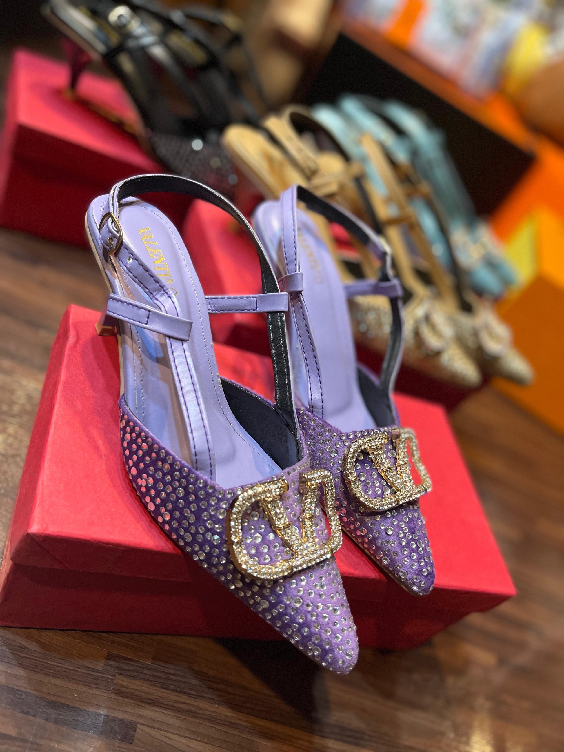 V fancy shine heels - Comfy