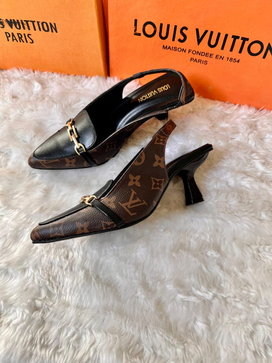 LV multi alphabet heel