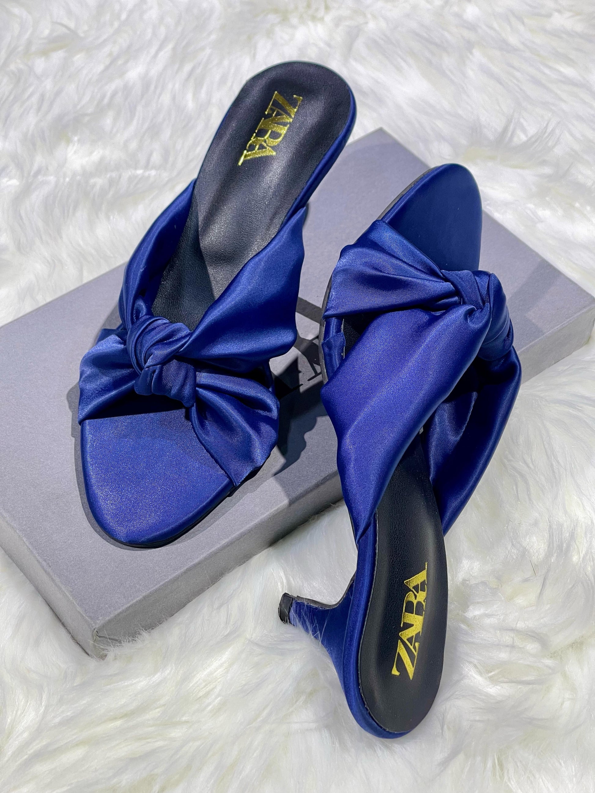 Tie knot heel - Comfy