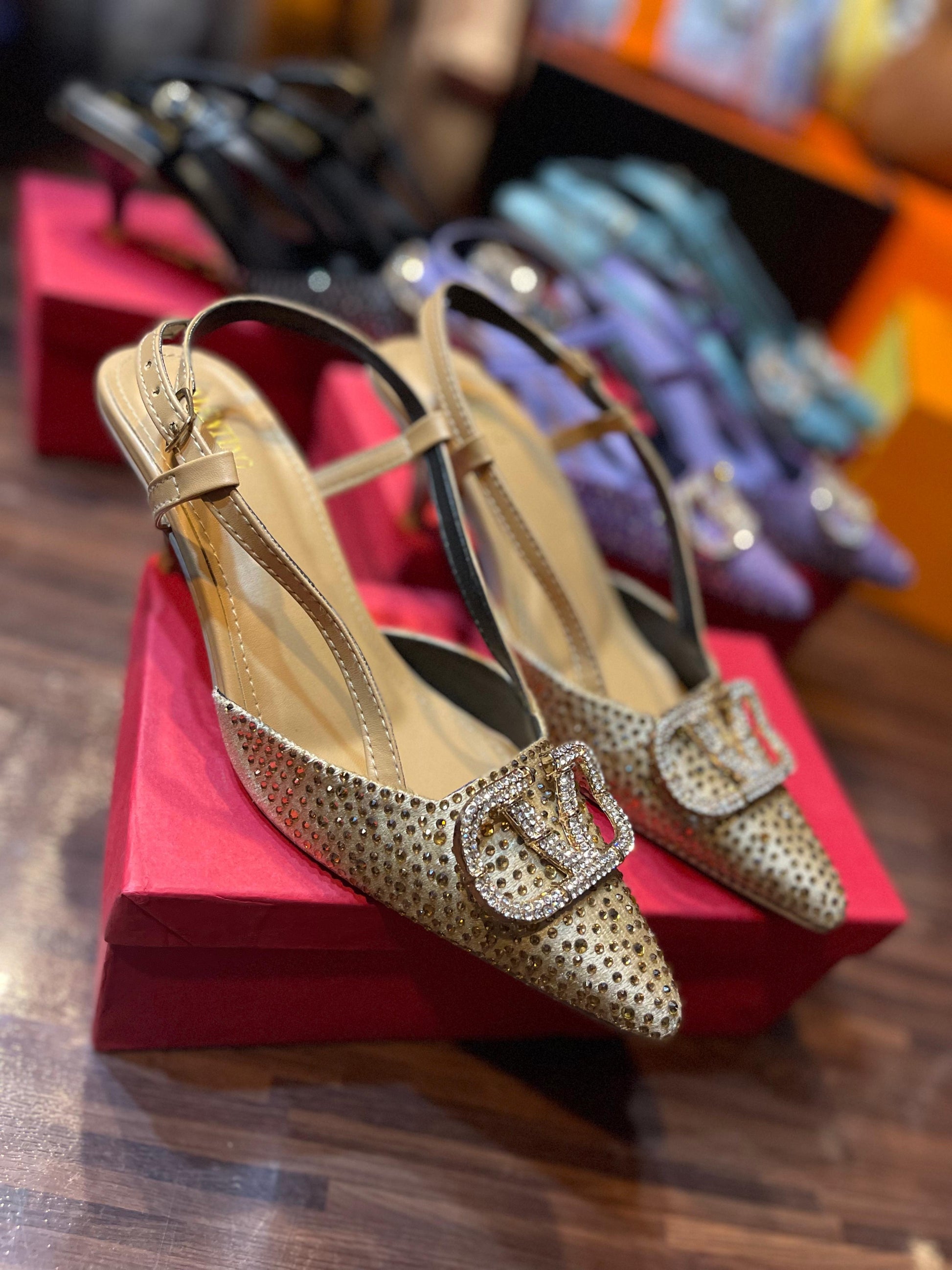 V fancy shine heels - Comfy