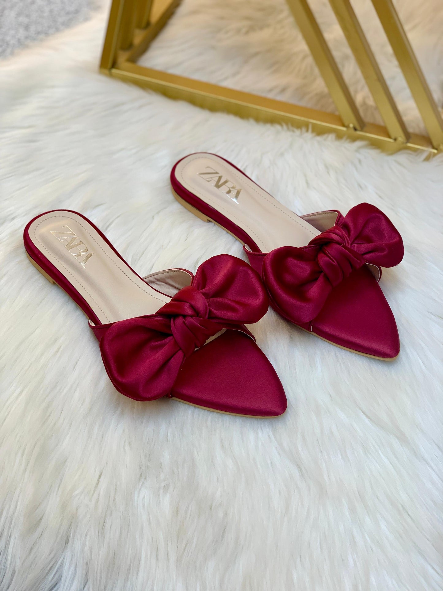 Tie bow flats
