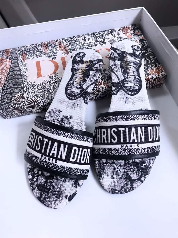 Christian Dior print - Comfy