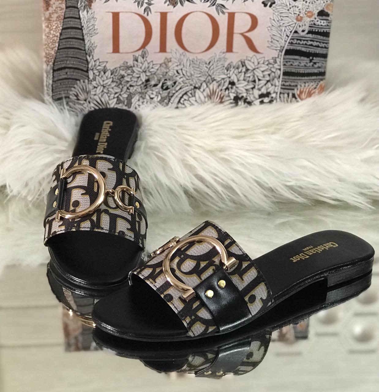 Cd buckle flats